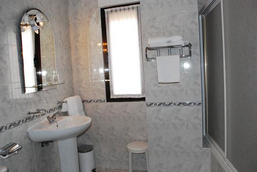 Hostal Universal Benavente Zimmer foto