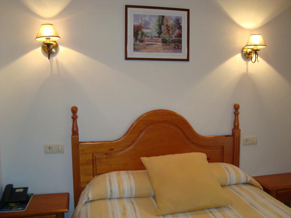 Hostal Universal Benavente Zimmer foto