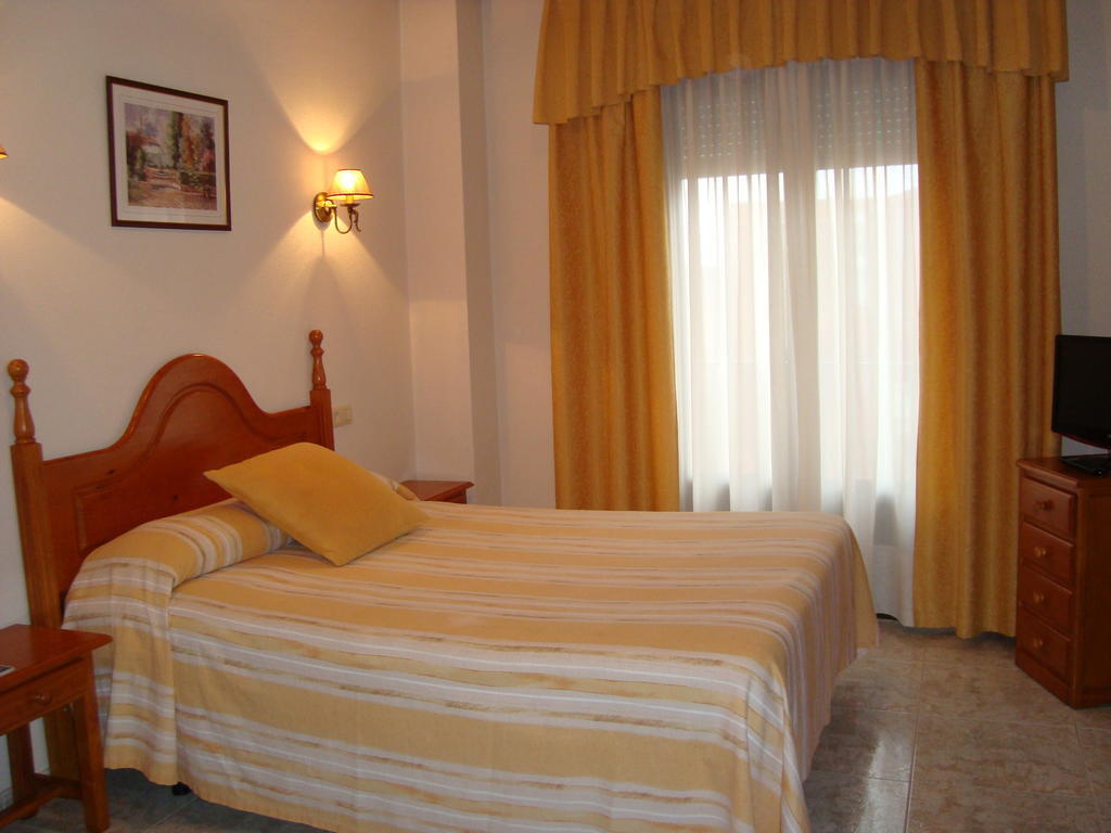Hostal Universal Benavente Zimmer foto